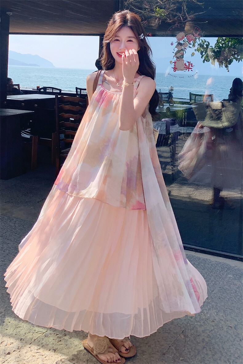 粉色法式旅游度假超仙吊带裙女2025夏季新款印花假两件初恋连衣裙,女装连衣裙,2C177