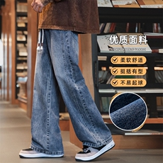 深蓝色