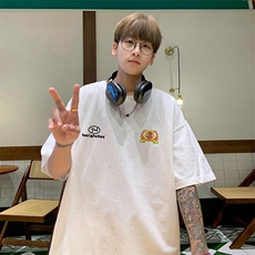 白色