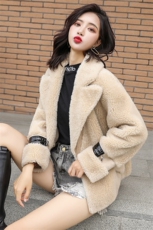 两粒扣翻领长袖时尚优雅显瘦简约毛呢外套2020年冬季，女装毛呢外套，冬木谷雨