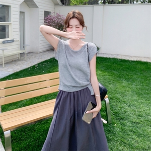 时尚休闲套装女夏季新款简约百搭显瘦针织小衫裙子两件套图片