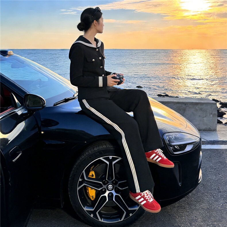 韩系设计感时尚套装女春干练清新文艺修身小众上衣垂感长裤两件套,女装套装/套裙,江南