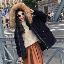 藏青色