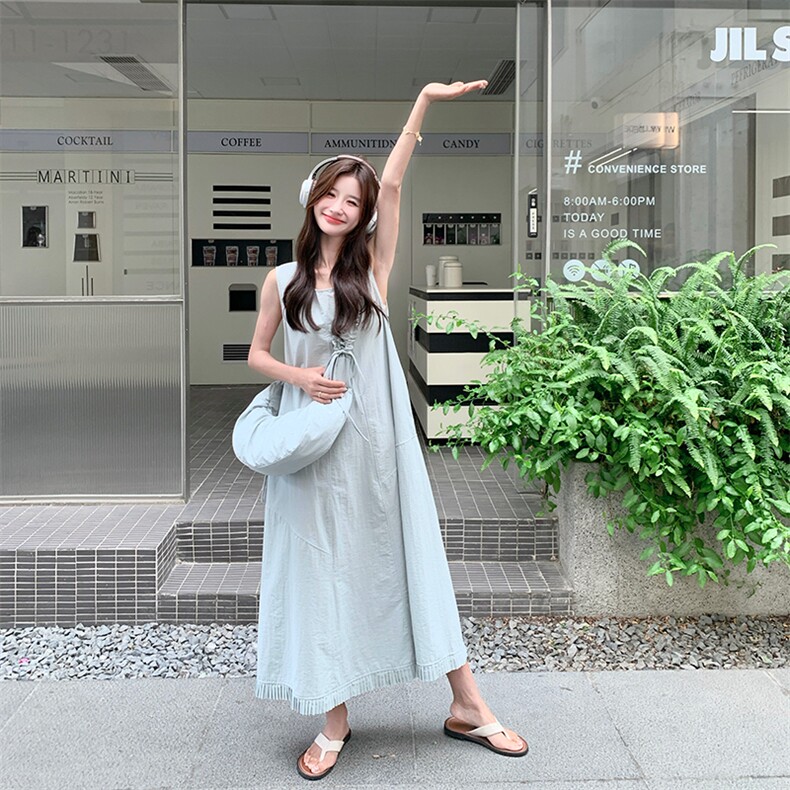 法式减龄豆绿色无袖背心连衣裙女夏2025新款休闲气质超火洋气裙子,女装连衣裙,1D066-1