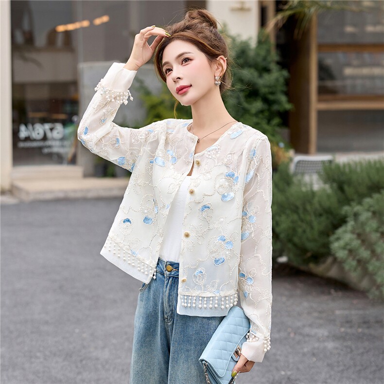 现货新款休闲重工艺刺修女夏薄款宽松小个子时尚新中式外套防晒衣，女装防晒衣，美静678