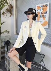 春款西装4色4码，女装西装，鸿依恋