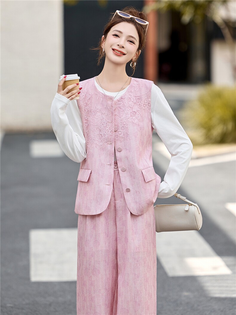 现货。现货。2026年秋季时尚套装马甲阔腿裤三件套装,女装套装/套裙,艾仟回(原伊仟回)