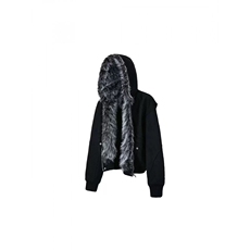 黑色