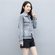 2021春季新款简约潮流时尚气质翻领短款牛仔外套，女装牛仔外套，魅影