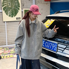 灰色