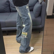 蓝色