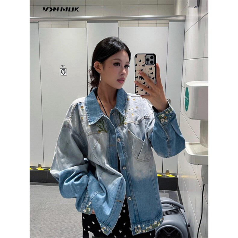 JK8973-P73美式复古秋季新款花卉潮牌设计感渐变刺绣牛仔夹克,男装夹克,电商B323A