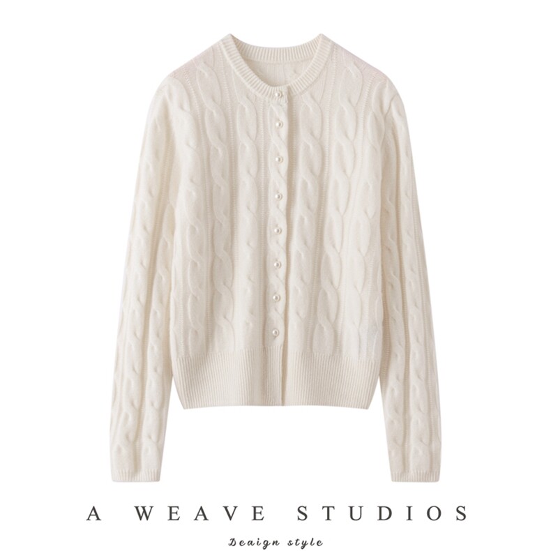 2025年秋季常规款长袖舒适百搭珍珠扣麻花开衫图片