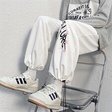 白色