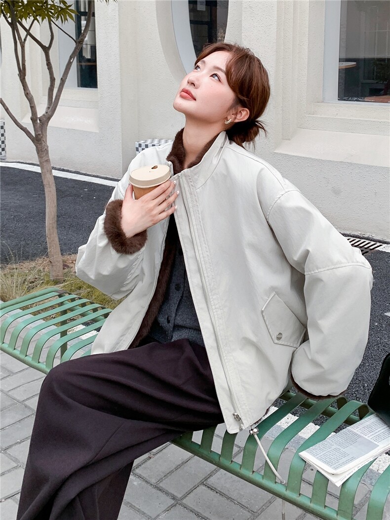 （新款现货）2025冬装时尚休闲立领加绒仿狐狸毛外套（两面穿）,女装短外套,印象茜