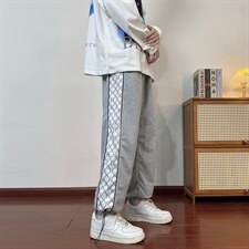 浅灰色