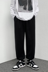 灰色