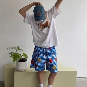 美式复古休闲小众格子水果满印短裤男女款夏季宽松沙滩裤五分裤图片