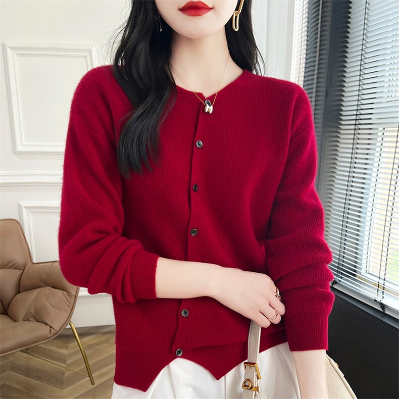 斜排扣子羊毛衫女2024年秋冬新款休闲舒适,女装羊毛衫,蒙特羊绒