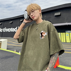 草绿色