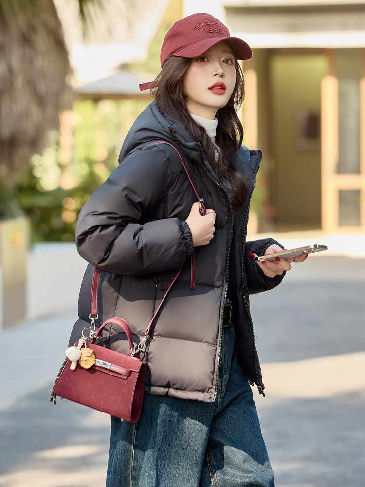 黑色百搭加厚连帽羽绒服女时尚修身显瘦5层分格冬天保暖外套,女装羽绒服,梦懿尔