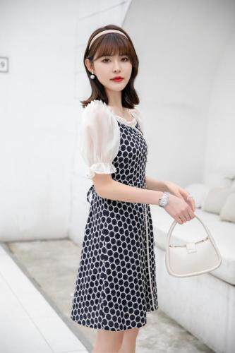 夏季新款连衣裙，女装连衣裙，水锦红