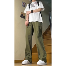军绿色