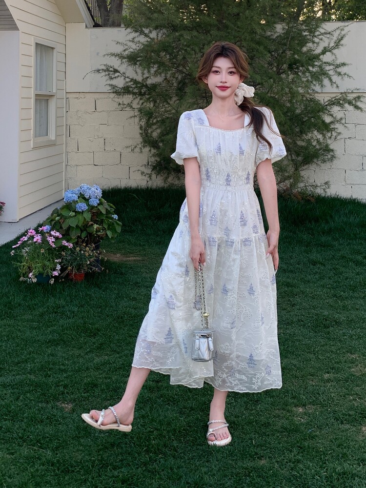 荡领刺绣仙女裙纯欲拼接连衣裙夏季收腰初恋小众碎花显瘦气质初恋,女装连衣裙,浙宝208A