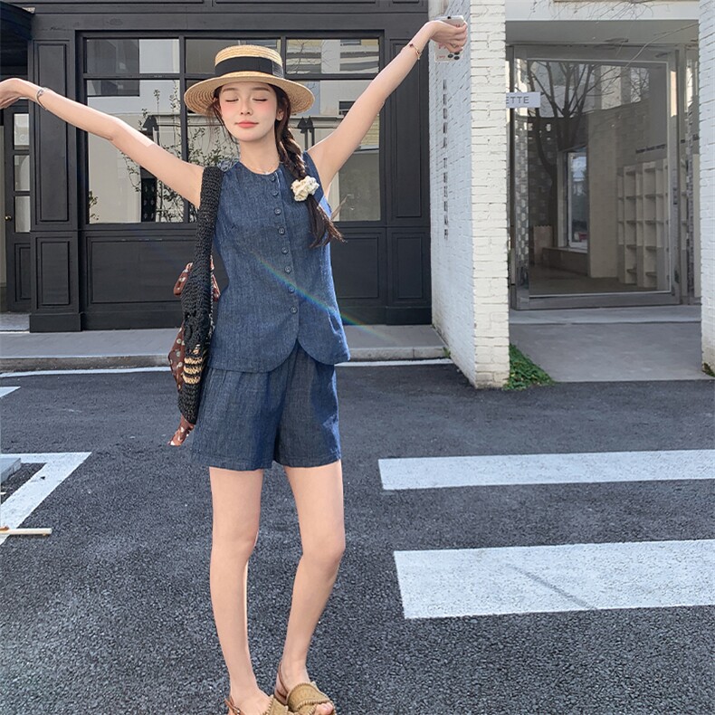 港风休闲牛仔马甲短裤套装女夏2025新款小个子显瘦遮肉爆款两件套,女装套装/套裙,2C009