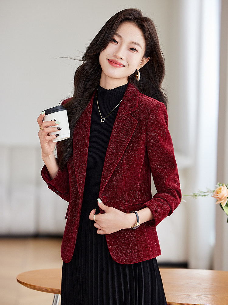 短西装外套女春秋2025新款超火爆小个子时尚气质修身减龄女士上衣,女装短外套,时尚风爆