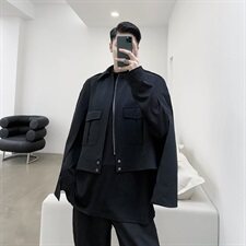 黑色