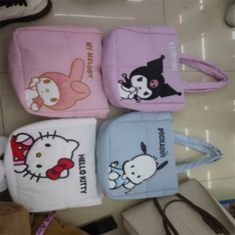 精品手提包可爱卡通形象包大扩容包包，雪光毛绒玩具