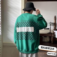 翠绿色
