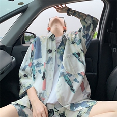 浅蓝色