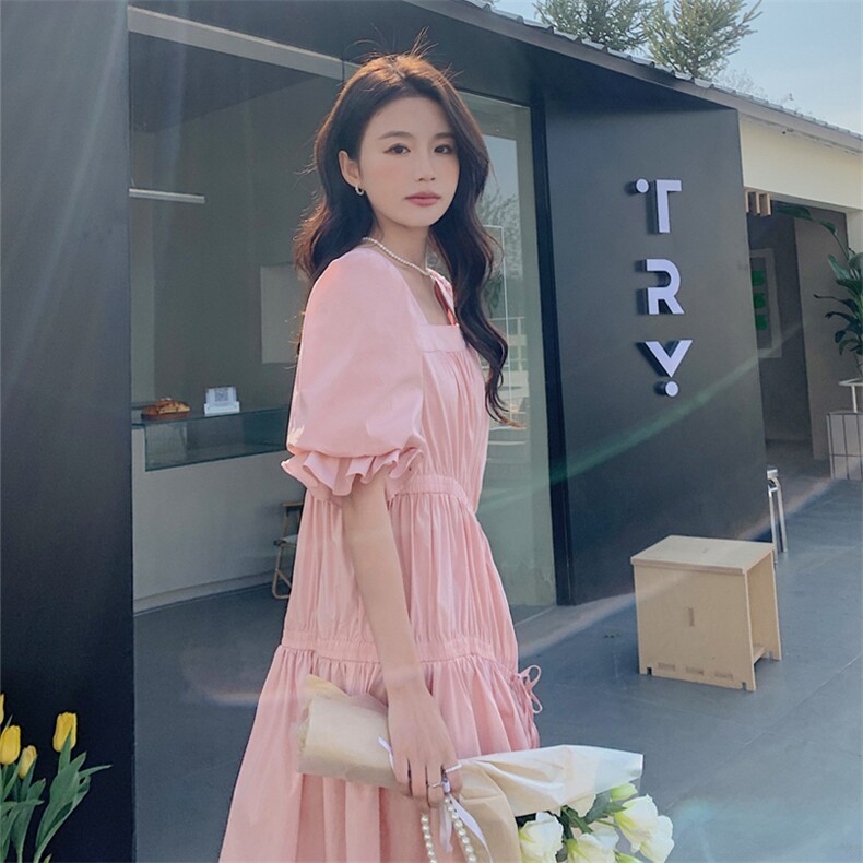 小个子甜美风粉色连衣裙女2023年夏季韩版方领泡泡袖褶皱系带裙子,女装连衣裙,一九零
