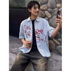 蓝色