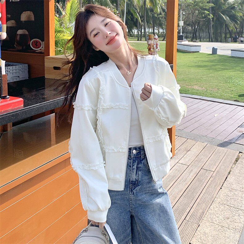 米白色设计感木耳边拼接棒球服女2025早春新款小个子休闲减龄外套，女装短外套，维壹