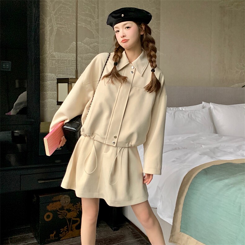 米白色短款jk小西装外套女2025年秋装新款韩系学院风减龄短款西服,女装套装/套裙,浙宝276（原081）