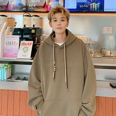茶绿色