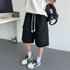 黑色
