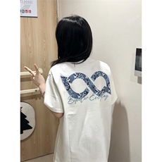 浅杏色