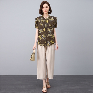 小个子圆领衫女夏季韩版休闲宽松年轻款妈妈薄款衬衫上衣潮图片