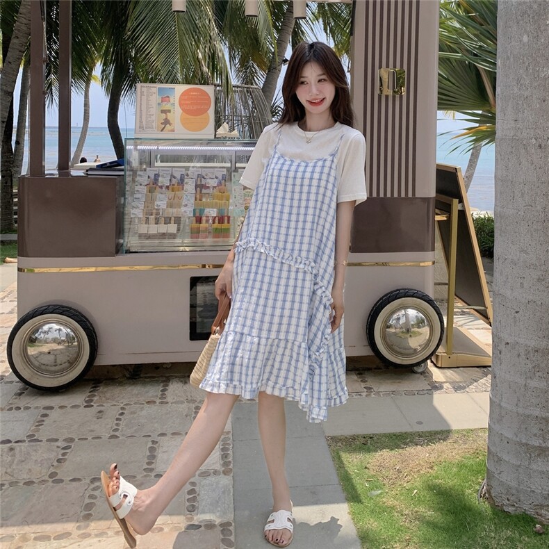 2025夏季设计感甜美复古格子木耳边吊带裙减龄白色短袖上衣两件套,女装套装/套裙,2C090