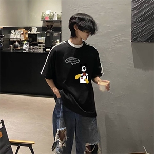 抖音得物高品质二开240克宽松纯棉美式潮牌三条杠织带短袖T恤图片