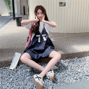 纯色夏季薄款中腰背带裤短裤宽松套装学院风牛仔学生大码显瘦高腰图片