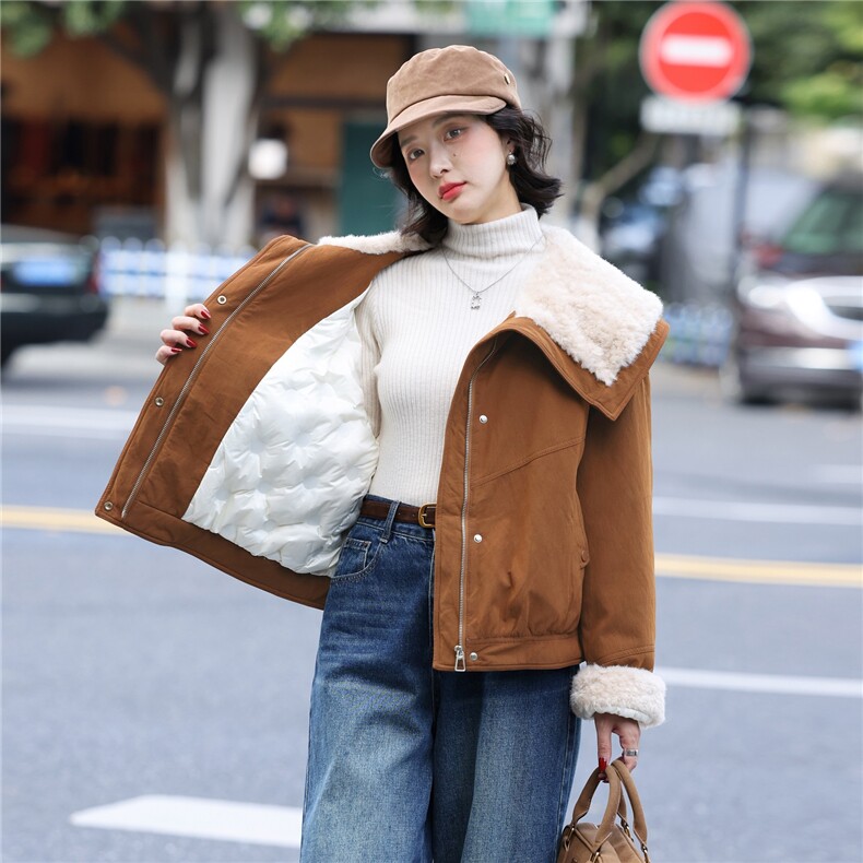 新标90白鸭绒羽绒短款外套女2025冬装韩版撞色拼接皮毛娃娃领,女装羽绒服,鑫源服饰