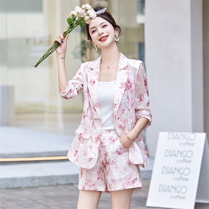 薄款西装短款套装女2024新款夏季防晒国风盘扣西服气质休闲两件套,女装套装/套裙,艾仟回(原伊仟回)