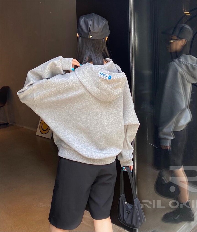 2021秋装卫衣，女装卫衣/绒衫，雷洛奇丽