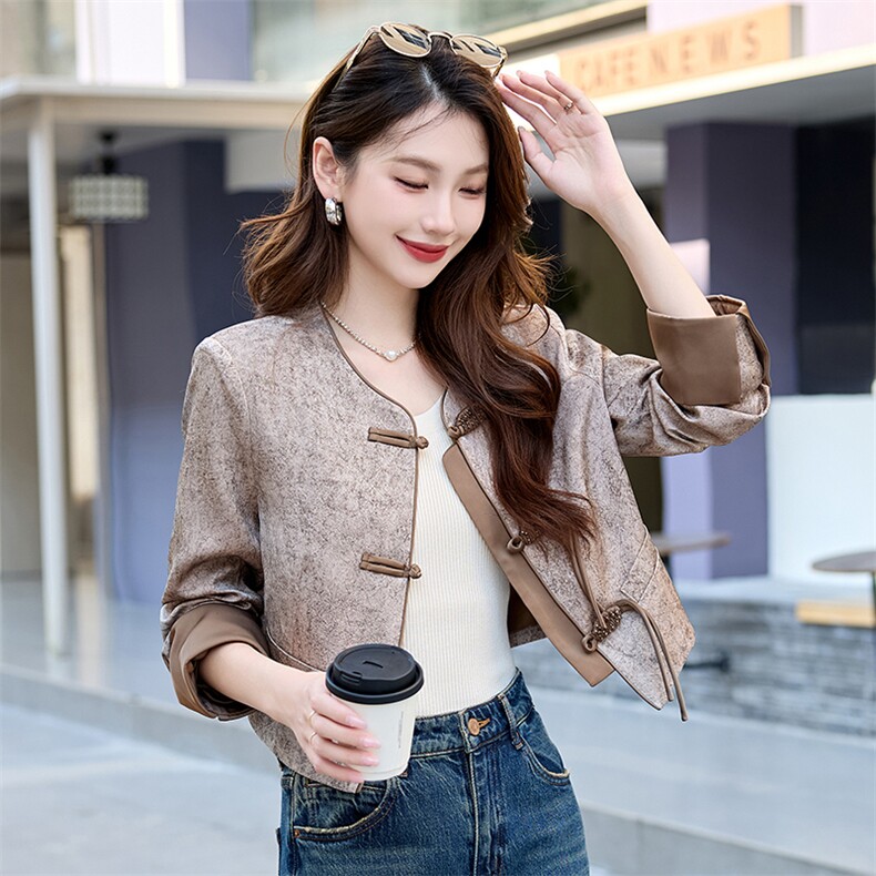 新中式短款外套女2024春秋新款盘扣国风气质减龄百搭圆领西装上衣,女装套装/套裙,依如秀(原杭风阁)