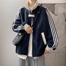藏青色